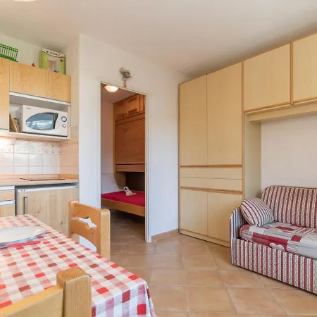 Apartment Charmant Studio Montgenevre, 3 Pers, Balcon Sud, Proche Pistes - Fr-1-330d-31 *